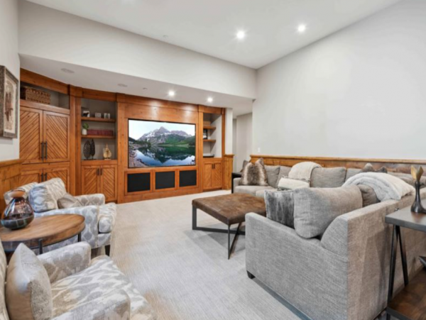 Ski in via Bedstraw and shuttle out Bachelors Gulch Residence